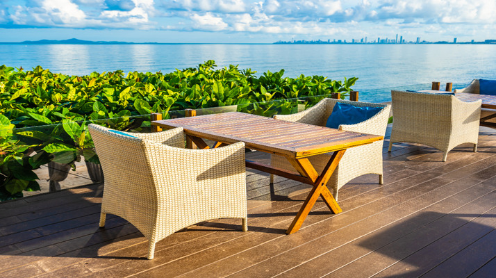 The Essential Guide to Materials: What to Look for in Hotel Outdoor Furniture